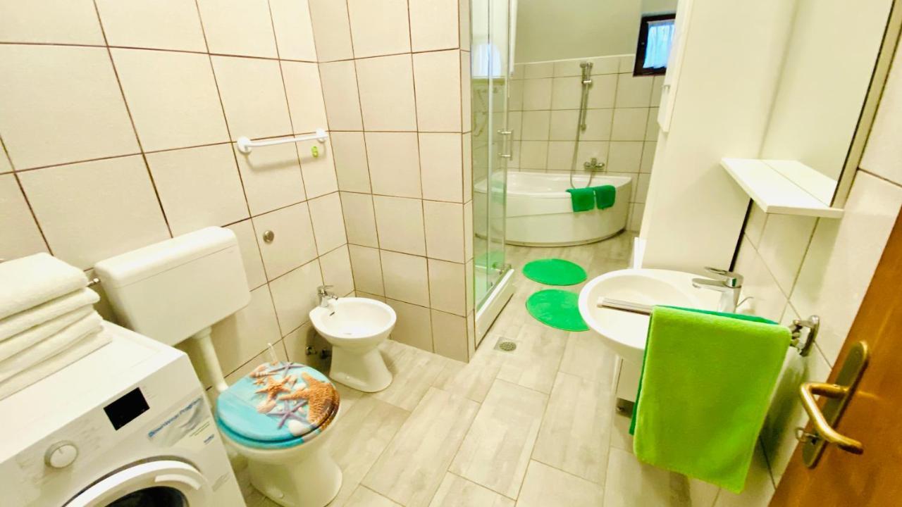 Bilini Garden Apartment Πούλα Εξωτερικό φωτογραφία