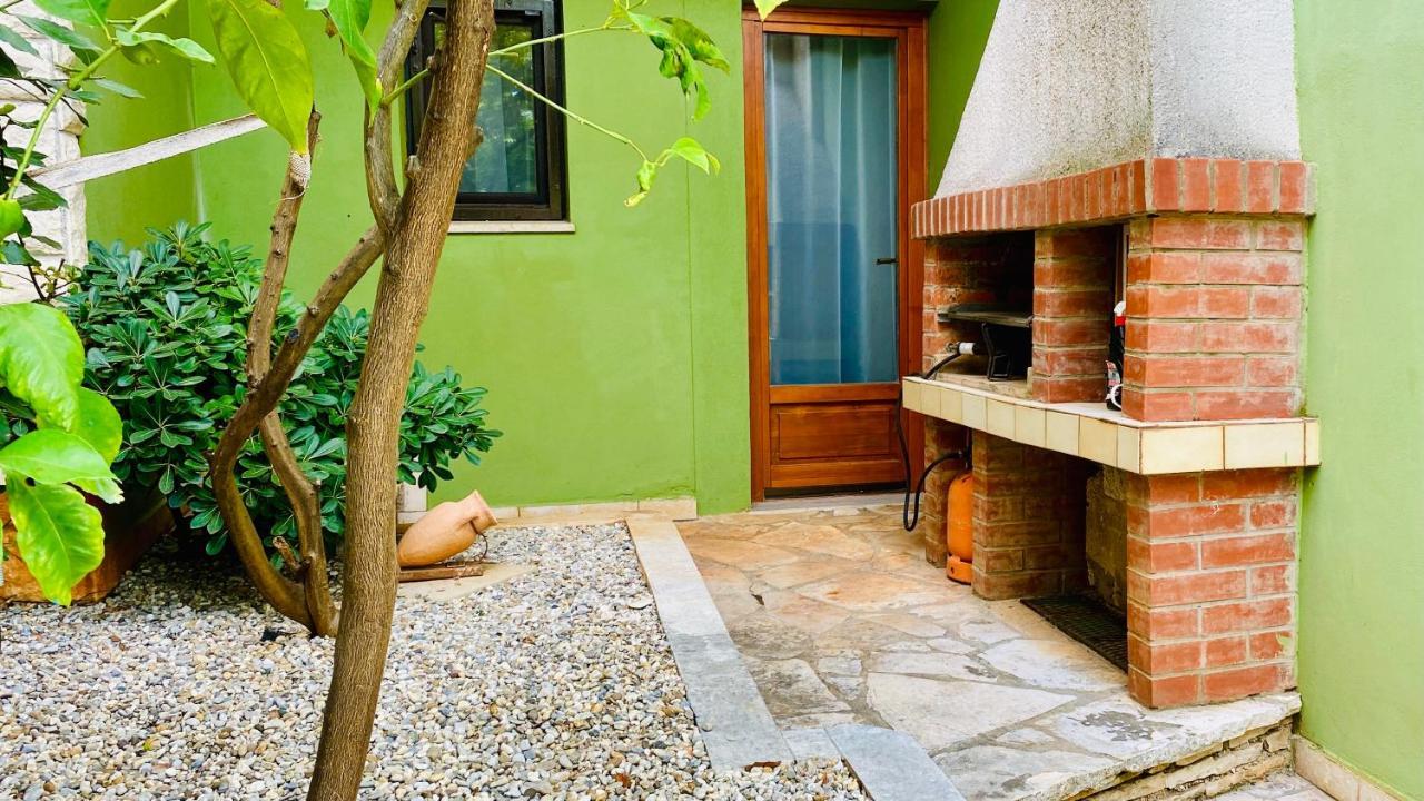 Bilini Garden Apartment Πούλα Εξωτερικό φωτογραφία