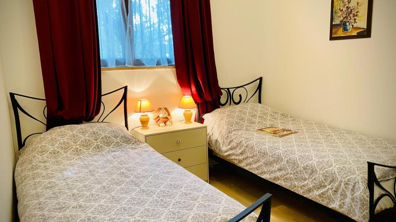 Bilini Garden Apartment Πούλα Εξωτερικό φωτογραφία